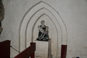 Kirche Dänschenburg -Skulptur Anna Selbdritt
