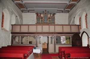 Kirche Dänschenburg - Empore und Orgel