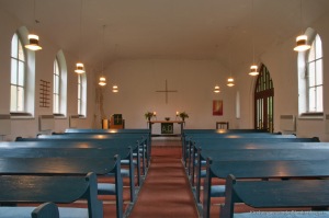 Kirche Gelbensande - Kirchenschiff und Altar